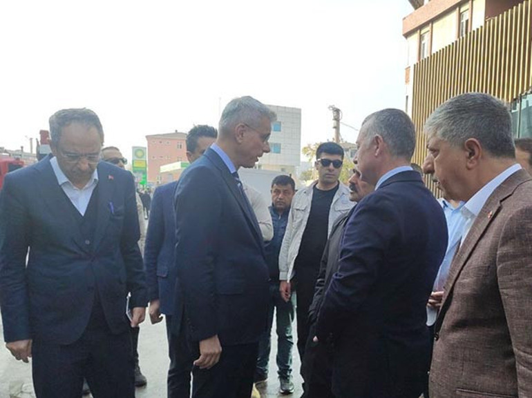 Son dakika... Kocaelide parfüm imalathanesinde yangın: 6 kişi hayatını kaybetti | Hayatını kaybedenlerin kimlikleri belli oldu Görgü tanığı o anları anlattı