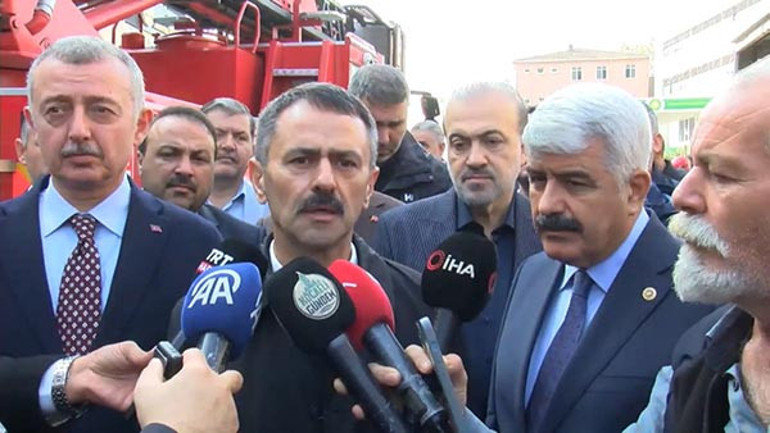 Son dakika... Kocaelide parfüm imalathanesinde yangın: 6 kişi hayatını kaybetti | Hayatını kaybedenlerin kimlikleri belli oldu Görgü tanığı o anları anlattı