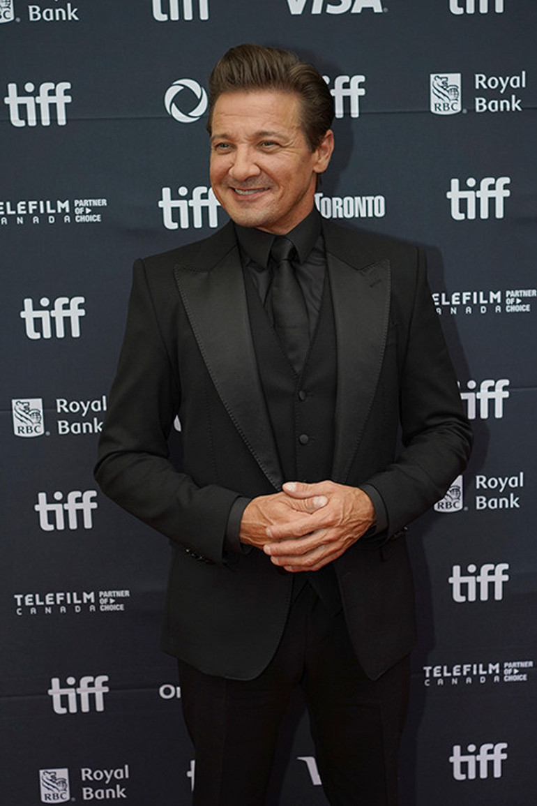 Ölümden döndü ama hala uslanmadı... Ünlü oyuncuya şok suçlama: Kadınları tatlı sözlerle kandırıp sonra müstehcen fotoğraflarını gönderiyor