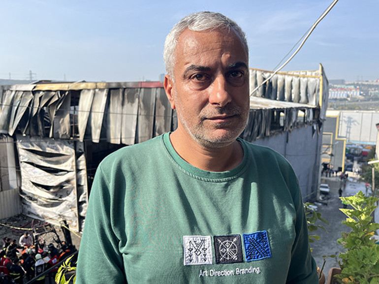 Son dakika... Kocaelide parfüm imalathanesinde yangın: 6 kişi hayatını kaybetti | Hayatını kaybedenlerin kimlikleri belli oldu Görgü tanığı o anları anlattı