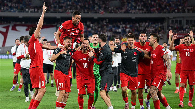 Futbolda milli mesai başlıyor