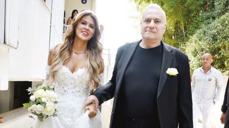 O sözlerin ardından Mehmet Ali Erbilin eşi Gülseren Ceylan evi terk etti