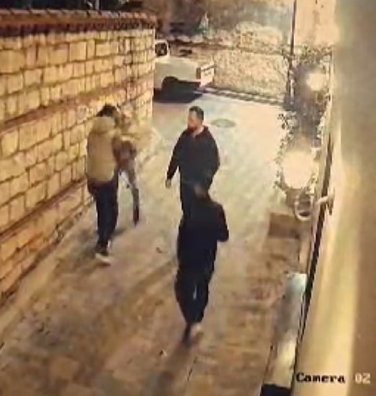 Otel önü olay yeri