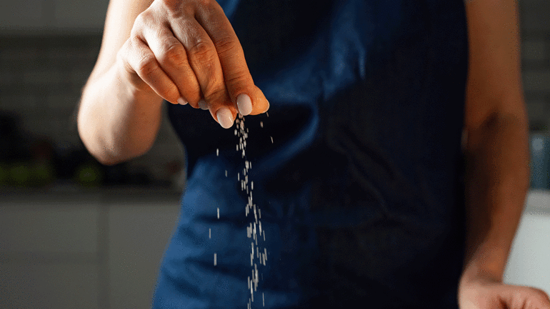 Yemekte tuz miktarı nasıl ayarlanır Tuz ile lezzeti dengelemenin püf noktaları