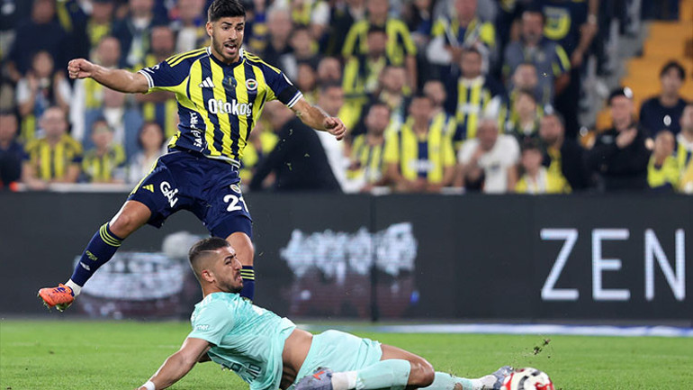 Fenerbahçede ilklerin gecesi Asensiodan kariyer rekoru, Kerem ve Neneden siftah