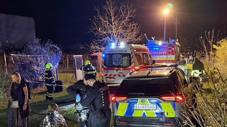 Slovakyada korkunç kaza Yolcu trenleri kafa kafaya çarpıştı... Çok sayıda yaralı