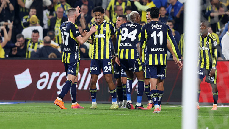 Fenerbahçe-Kayserispor maçı sonrası dikkat çeken sözler: Hangi maçta kovulacaktan bu günlere gelmek büyük iş