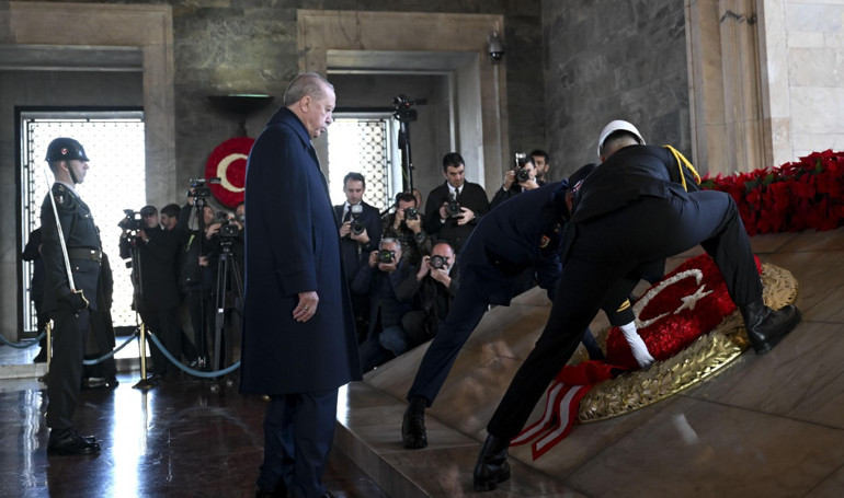 Mustafa Kemal Atatürkü saygıyla anıyoruz | Cumhurbaşkanı Erdoğan: Türkiye küresel güç olma yolunda emin adımlarla ilerlemekte