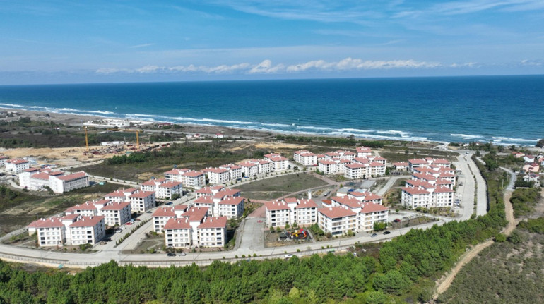 Bakan Kurumdan sosyal konut paylaşımı: Sakarya’da 403 konut vatandaşlara teslim edildi