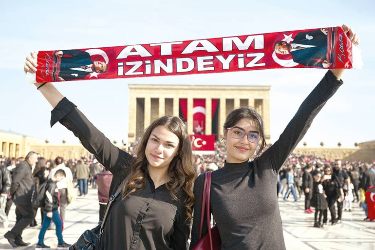 Özlemle Anıtkabir’e koştuk