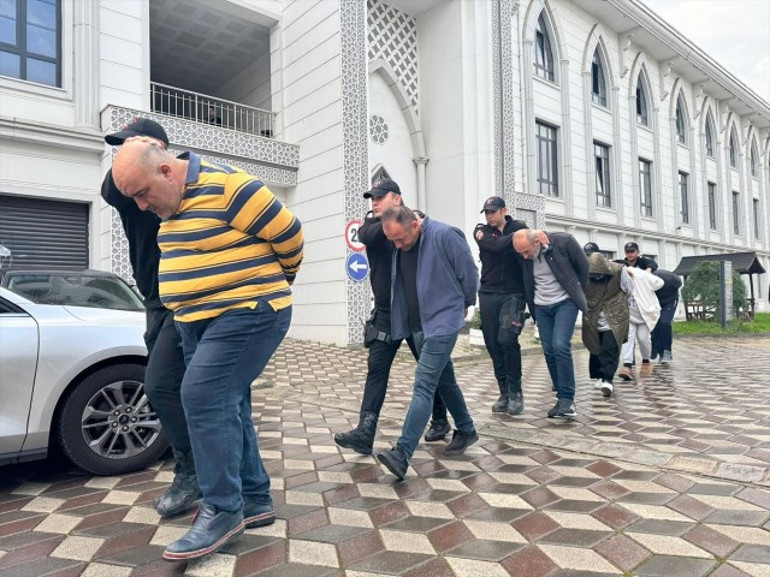 Kozmetik fabrika yangını sonrası gözaltına alınan şüpheliler adliyeye sevk edildi