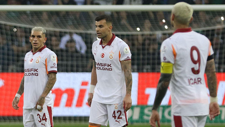 Lider Galatasaray tökezliyor Milli ara sonrası zorlu fikstür