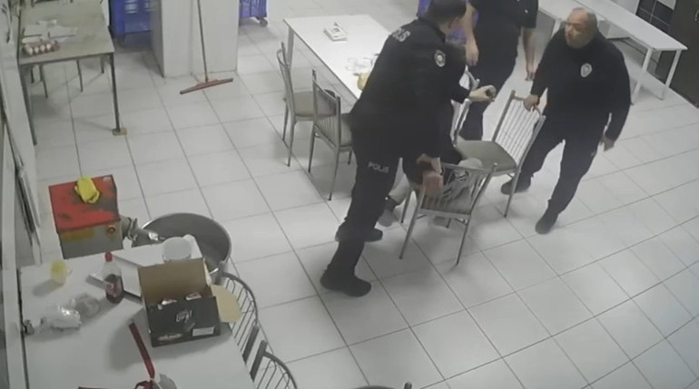 Eskişehirdeki dehşet Otomobille çarpıp demir çubukla döverek öldürmüştü... Zanlı böyle yakalandı