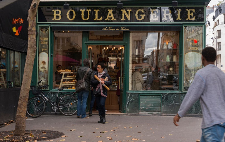 Paris’in kokusunu taşıyan baget, artık eski baget değil