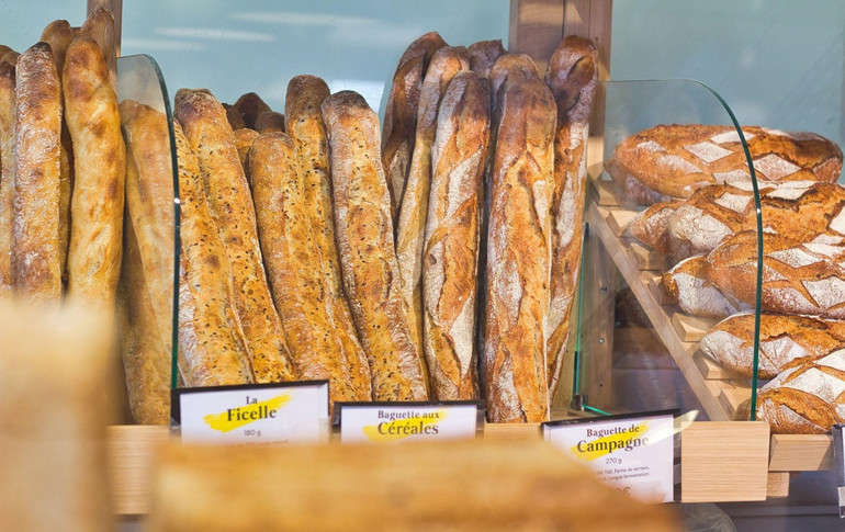 Paris’in kokusunu taşıyan baget, artık eski baget değil