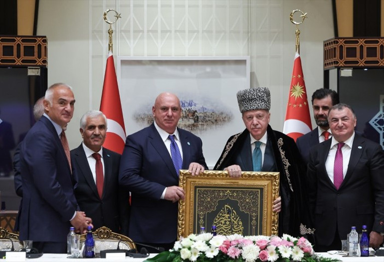 Cumhurbaşkanı Erdoğan, Dünya Ahıskalı Türkler Birliği Heyetini kabul etti