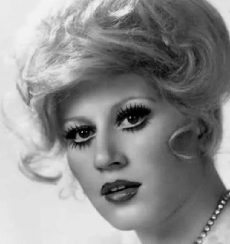 Son dakika haberi... Muazzez Abacı hayatını kaybetti