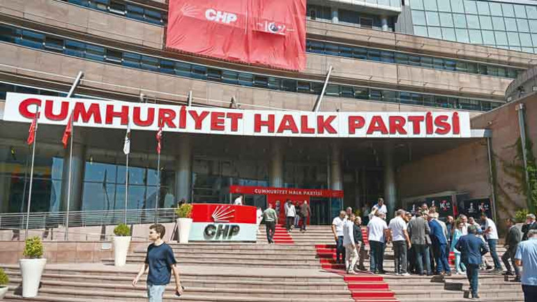 Olaylar İstanbul’da geçiyordu Ekrem diye bir anti-kahraman vardı