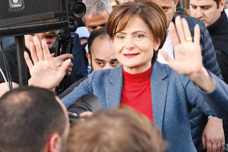 İBB iddianamesi ‘Para sayma’ görüntüsüyle başladı