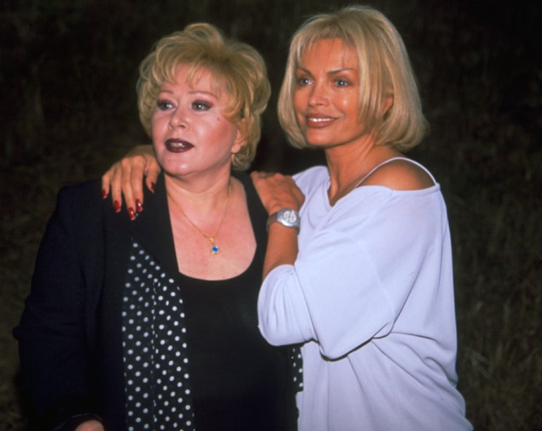 Bir devir daha kapandı... Muazzez Abacı doğum gününde hayatını kaybetti