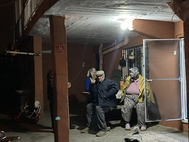 Son dakika: Balıkesir Sındırgada 4.7 büyüklüğünde deprem AFADdan açıklama