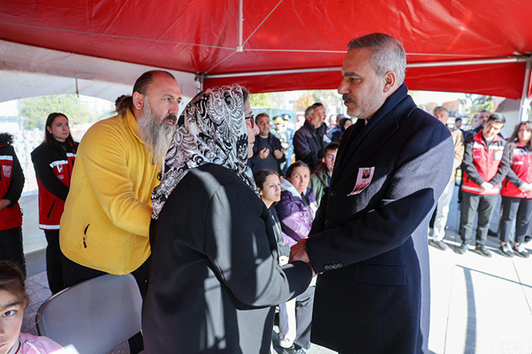 Cenaze töreninden kare