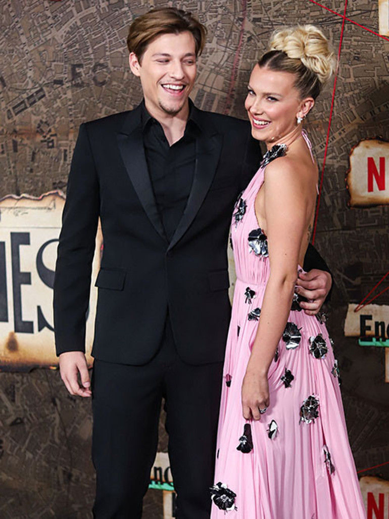 Kafama koyduğumu yaparım dedi... Kendine verdiği sözü tuttu... İyi duymayan kulağıyla çocuk yaşta ünlü oldu... O şimdi 21 yaşında milyoner bir anne