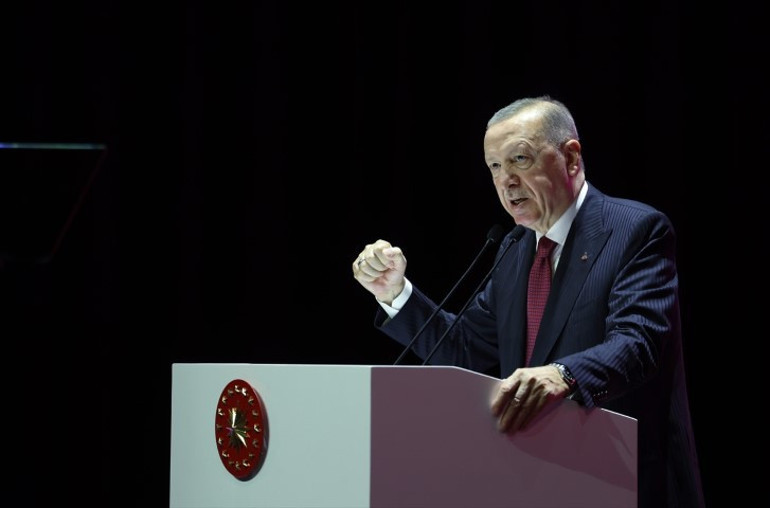 Cumhurbaşkanı Erdoğan: Haksızlığın karanlığı, hakikatin ışığını asla bastıramaz