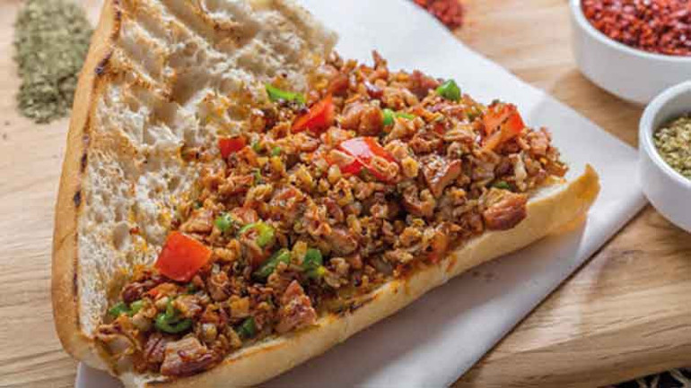 Özgür Özel’in aşırı tuhaf adaylık açıklaması