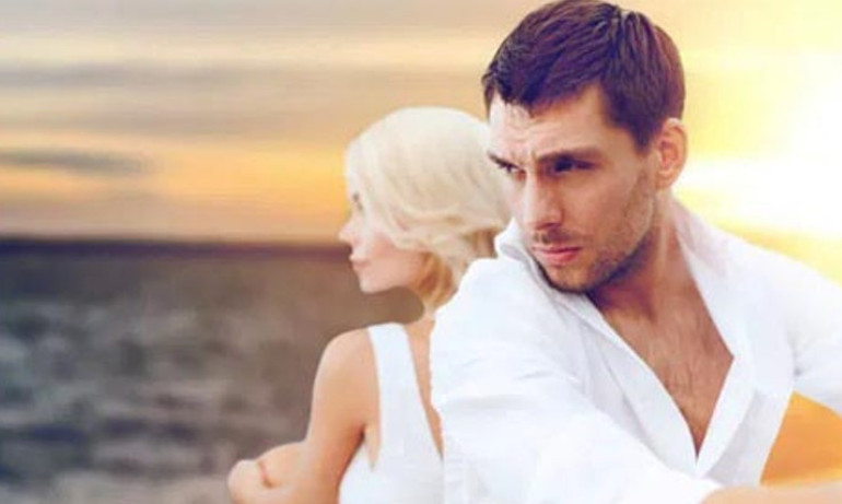 Lise mezunu olduğum için sevdiğim beni küçümsüyor