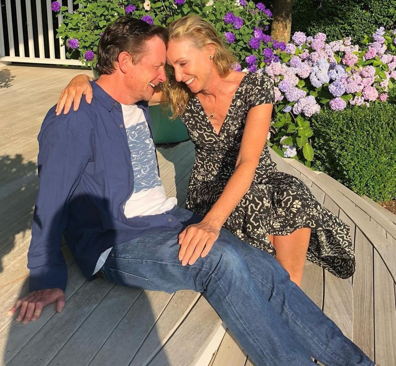 Gencecik yaşında hastalandı, mücadeleyi hiç bırakmadı… 37 yıldır karısıyla el ele savaşıyor... 4 çocuk büyüttüler, aşk ne demek herkese öğrettiler