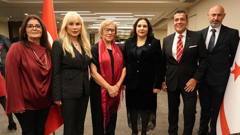 Londrada KKTCnin 42. kuruluş yılı kutlandı