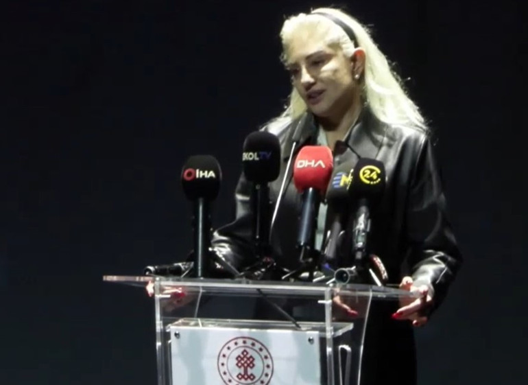 Muazzez Abacı’ya veda...Torunu gözyaşlarını tutamadı