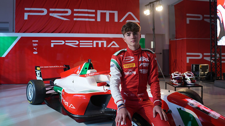 Milli pilot Alp Aksoy, Formula 4e adım attı: 2030da Formula 1de yarışan ilk Türk pilot olmayı hedefliyorum