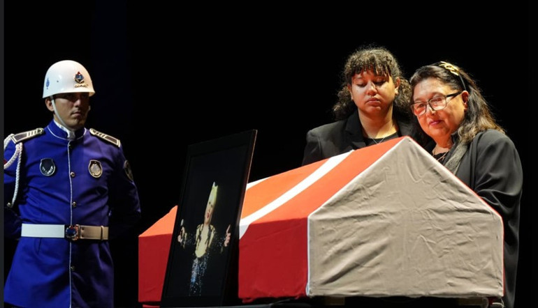 Muazzez Abacı’ya veda...Torunu gözyaşlarını tutamadı