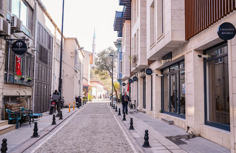 TRT’de yayınlanmasının avantajları / dezavantajları