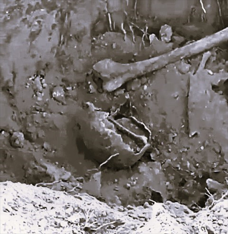 Denizlide bulundu: Toprak küplerin içinden insana ait kemik parçaları çıktı