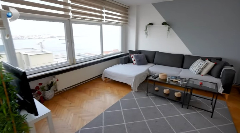 Ünlü oyuncu 3 oda 1 salon bu evde yaşıyor... İstanbul ayaklarının altında