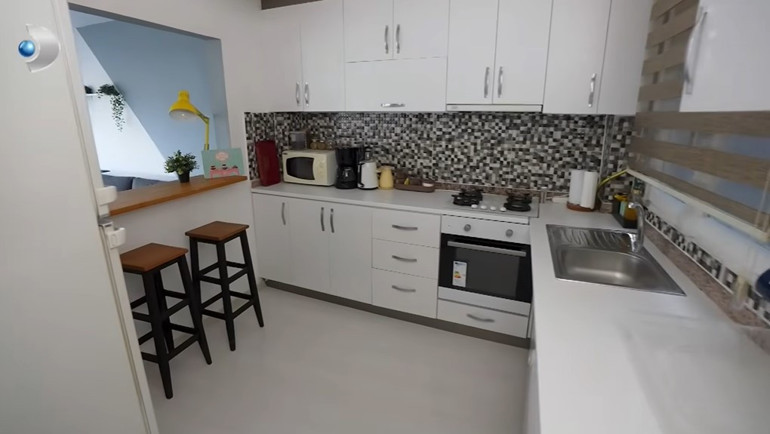 Ünlü oyuncu 3 oda 1 salon bu evde yaşıyor... İstanbul ayaklarının altında