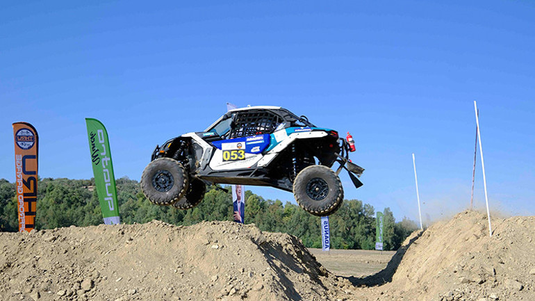 Akdeniz Off-Road’da şehitlere saygı