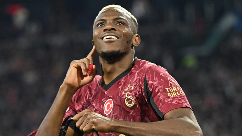 İspanyollar duyurdu: Barcelonadan Osimhen için tarihi teklif hazırlığı