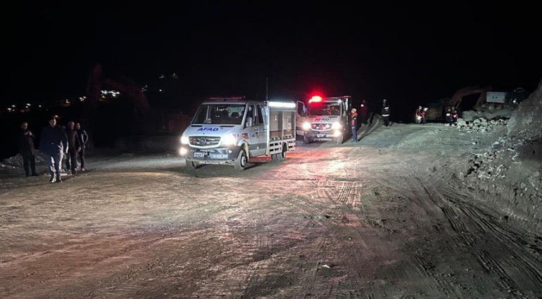 Son dakika: Sivasta maden ocağında göçük: Bir işçiyi kurtarma çalışmaları sürüyor
