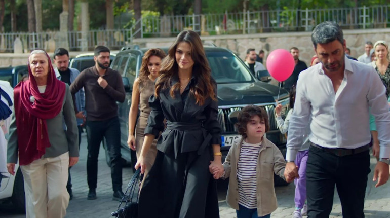 Uzak Şehirin 38. bölümünde neler oldu Boran uyandı Sadece onu hatırladı...