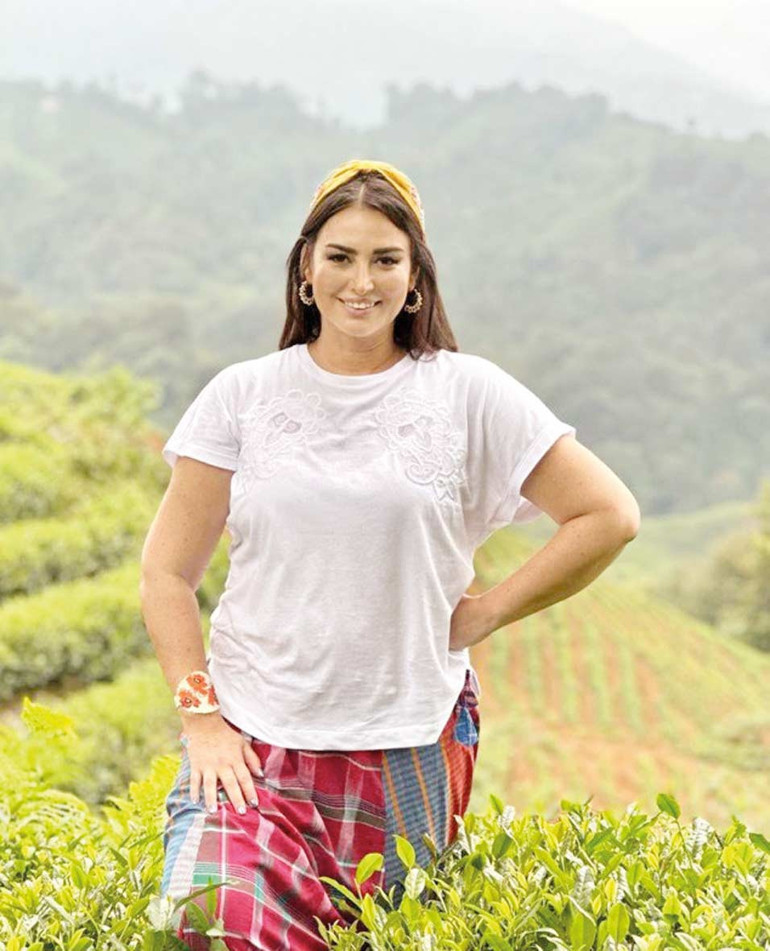 Bazı yolculuklar valizle değil bir duyguyla başlar