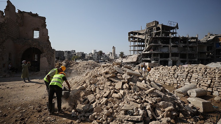 Soykırım tarihi de hedef aldı: Paşa Sarayında yıkım ve yağma