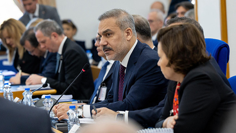 Dışişleri Bakanı Hakan Fidandan Suriye açıklaması: Milli güvenliğimizin tehdit edilebileceği bir ortama izin vermeyeceğiz