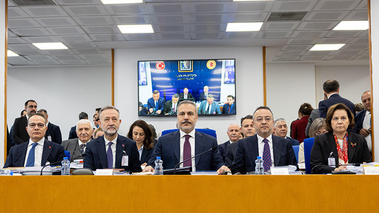 Dışişleri Bakanı Hakan Fidandan Suriye açıklaması: Milli güvenliğimizin tehdit edilebileceği bir ortama izin vermeyeceğiz