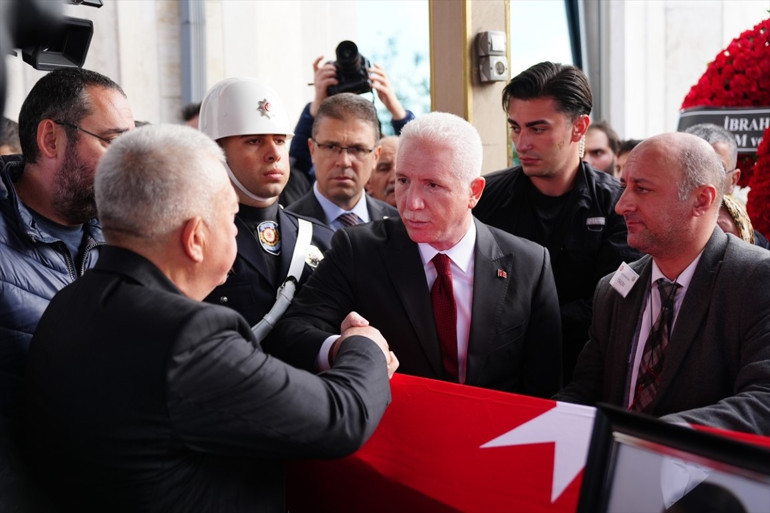 Hırvatistanda düşen yangın uçağında şehit olan Pilot Bahara son veda