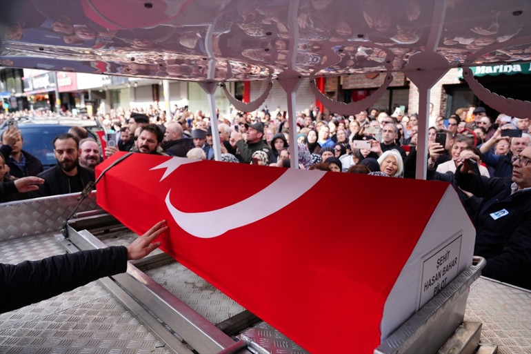 Hırvatistanda düşen yangın uçağında şehit olan Pilot Bahara son veda