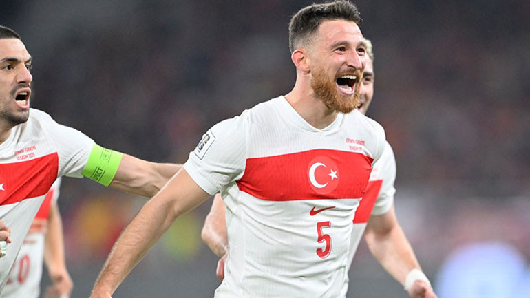 Deniz Gül siftah yaptı, İspanyanın serisi son buldu